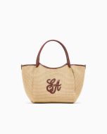 Vista frontale della borsa shopper media in paglia intrecciata beige Emporio Armani con logo EA.